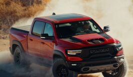 Ram 1500 TRX, il pick-up più potente del mondo arriva in Italia